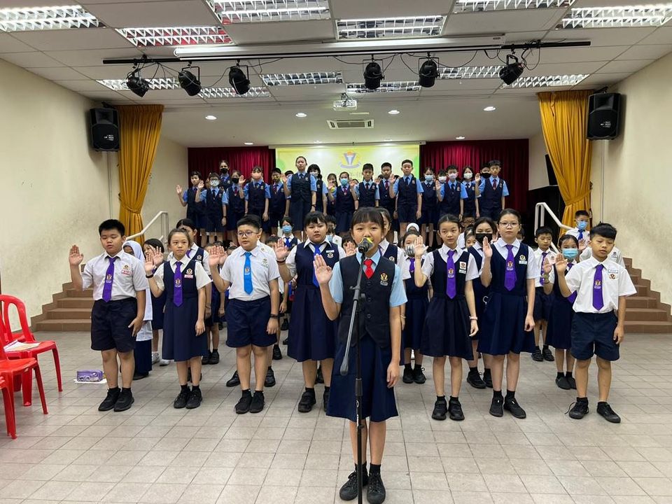 2024/2025学年巡察员、图书馆管理员和正副班长及防蚊小组宣誓及就职典礼